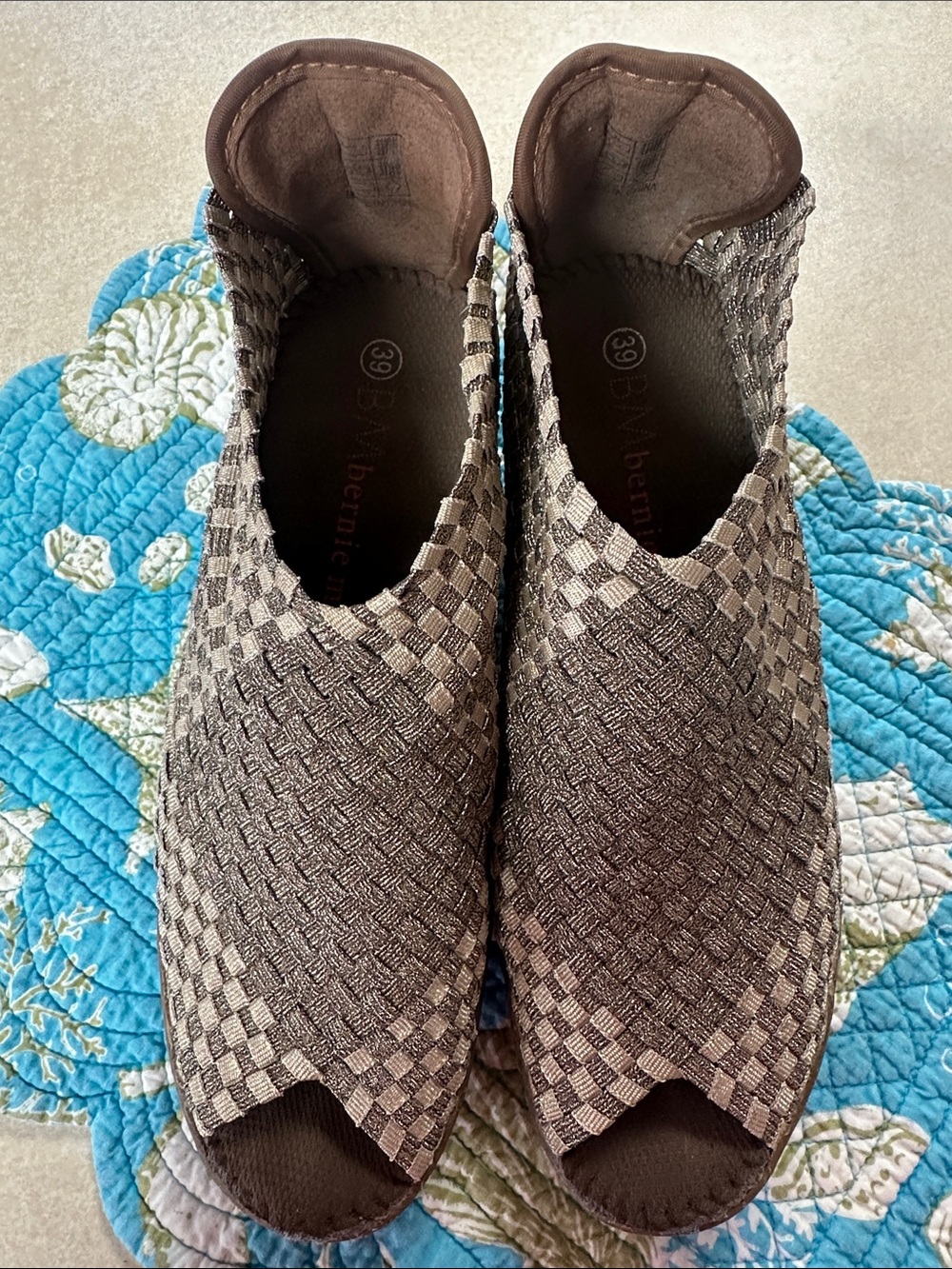 bernie mev. Brown Woven Peep-Toe Slip-On Mules